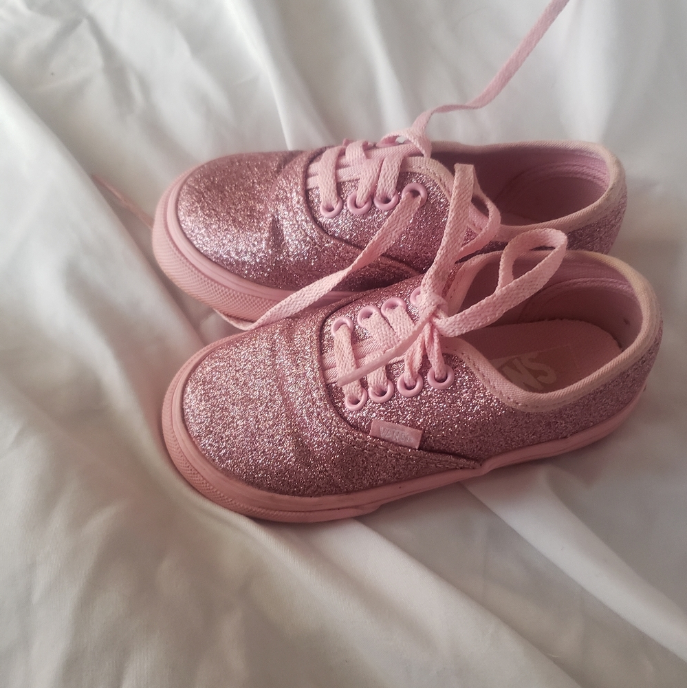 Adorable Toddler Girl Size 7 Hard To Find Glitter Vans